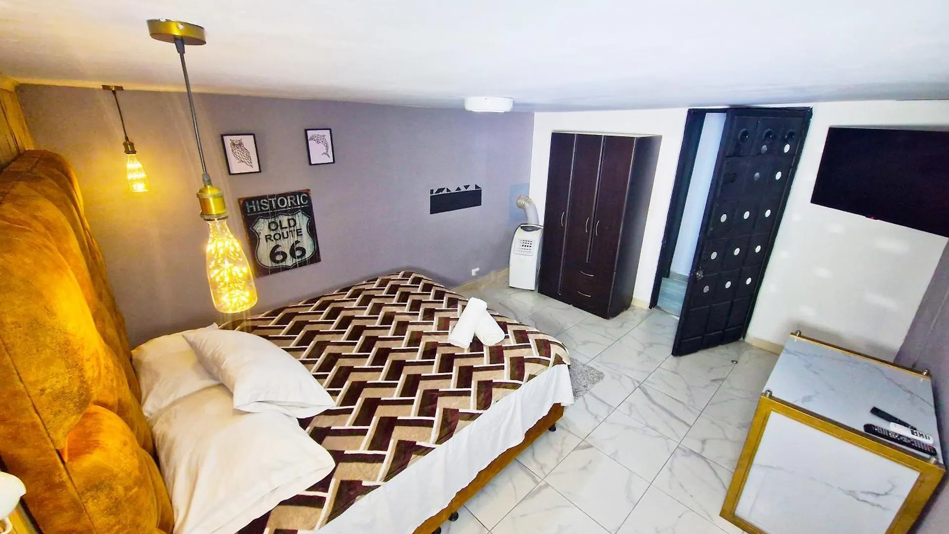 5 Bdmr Spacious Apartment At Poblado Medellin
